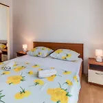 With Parking Space Trpanj, Peljesac - 11545 Apartament *
