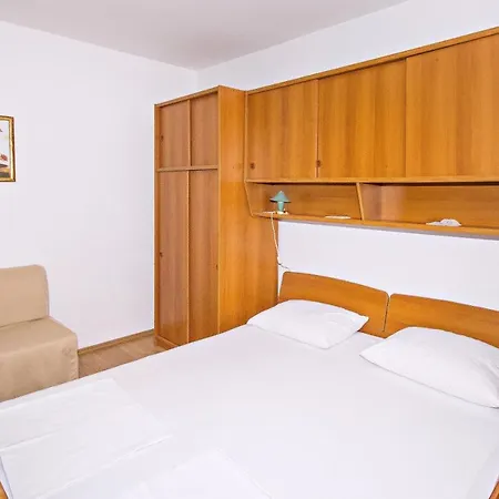 Apartment With Parking Space Trpanj, Peljesac - 11545